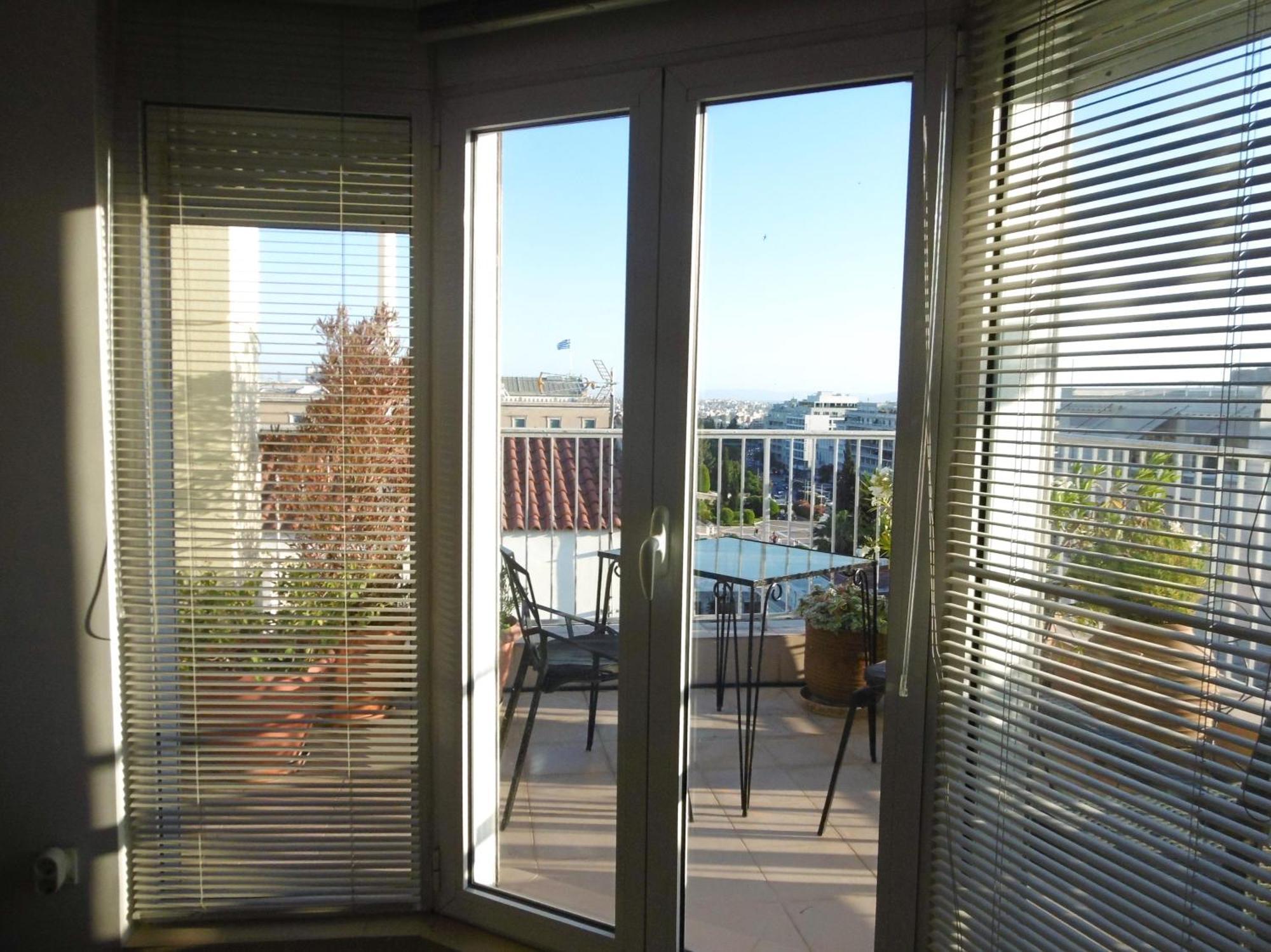 Parliament Penthouse Apartment Athens